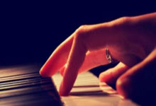 凯恩破门完成德甲通杀！联赛25场22球！拜仁1-0领先圣保利.